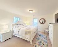 Beautiful 4 bed with Pool + Spa