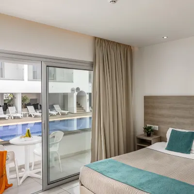 Milea Hotel Hotels near Celebrities Square