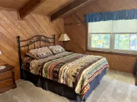 Emerald Woods 2 bedroom 2 bath Sleeping 6 in the Heart of Pigeon Forge - Chalets