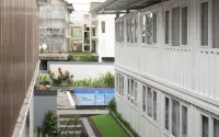 Kontena Hotel - piscina