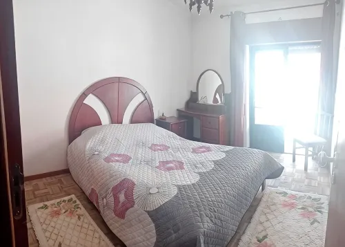 2 bedroom apartment 5 minutes from the beach with sea views!