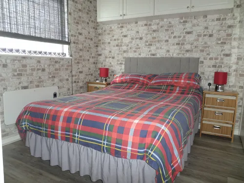Chalet Lighthouse, Kessingland - 2-Star