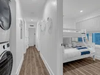 1 Block to Beach, Linens + Towels, BBQ, AC ベルマのホテル