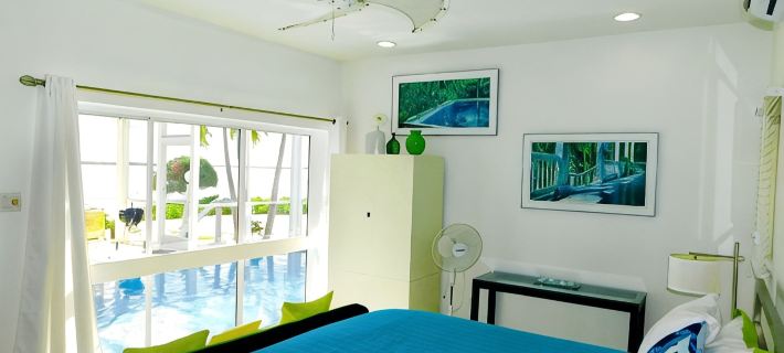 The Pools #1- the Luxury Beachfront Hideaway with Private Pool Hotels in Bodden Town