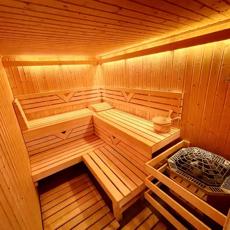 Luxury School House Retreat With Pool & Sauna - 1HR from NYC