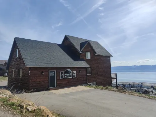 Bear Lake Lookout. Great View, Game Room, Foam Pit, Rock Wall.