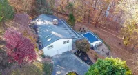 Family friendly Lakefront Home on a Wooded Lot - 30 min. to downtown Knoxville - Pools