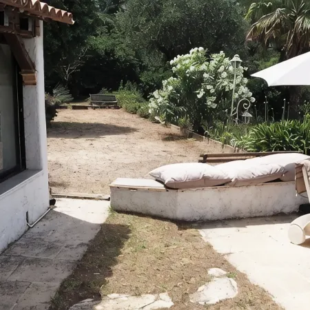 Large Panoramic Villa Retreat Отели в г. Биот