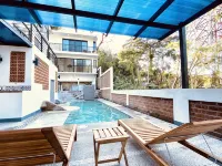 Enchanting 5 bedroom Hillside Jungle Villa & Pool Walking Distance to the Beach - Villas