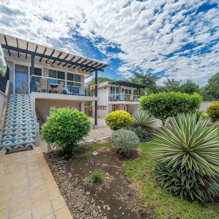 Villa Elysian Beachfront Luna Studio Sleeps 4