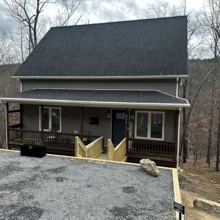 Massanutten Home - Hot Tub, Fire Pit, Game Room, EV Charger, Pets, Pool Pass