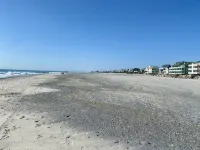 Lovely Oceanfront Condo w/ Vast Top Floor Views; Pool; WiFi/Cable; Quiet; 2 Max - Beach