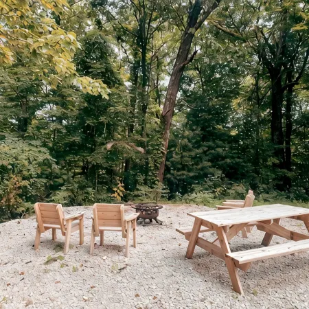 Lumber Lodge RRG - COMFY WOODSY STAY - in RRG/Auxier Отели в г. Вулф Каунти