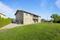 Central Location D in Cul de Sac, 2 Bedroom, 1 Bath-Sleeps 6, Pets Allowed - 2-Star