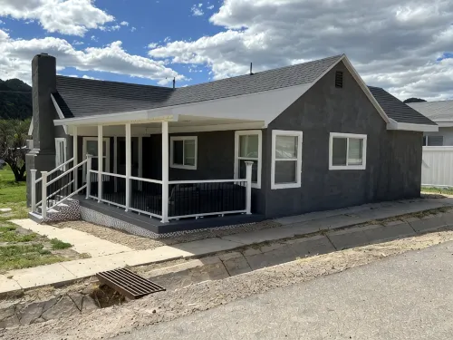 Cozy Home Between Zion & Bryce Canyon