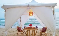 Saint Tropez Beach Hotel - Beach