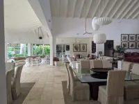 Punta Aguila Spectacular 4 Bdr / 6 Bath Free Golf Cart  Chef and Waiter Included - 民泊