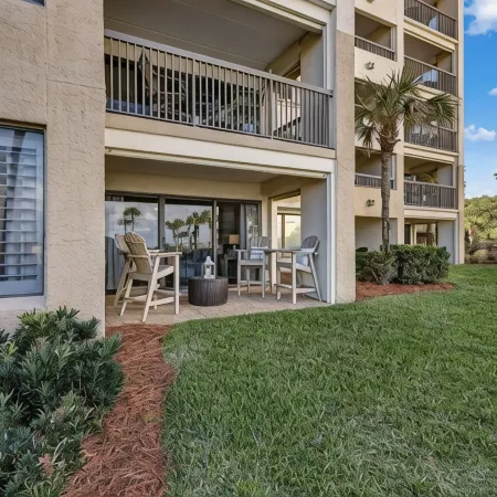Oceanfront Ground-Floor Escape Quiet Beaches & Better Rates