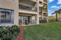 Oceanfront Luxury Retreat/Newly Remodeled/Steps to Sand & Surf - Villas