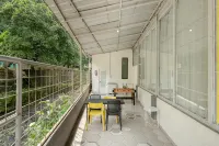 Yellow House Bandung