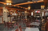 Twin Pine Inn & Suites - breakfast