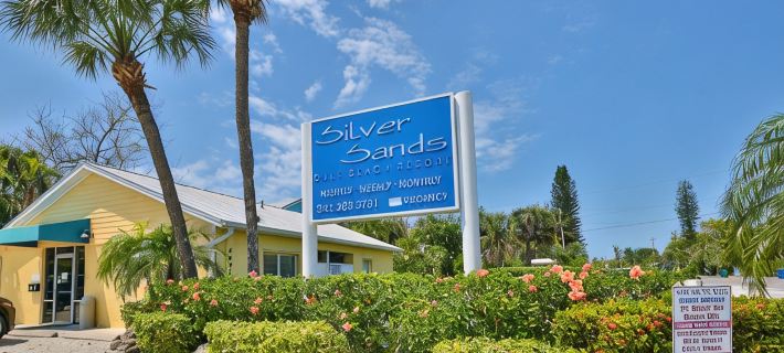 Summer Vacay: Open July 27th - August 2nd! Hotels in Longboat Key