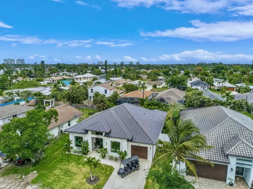 Maple Shore Homes Welcomes you to Modern Oasis Naples Park! - Træningscentre