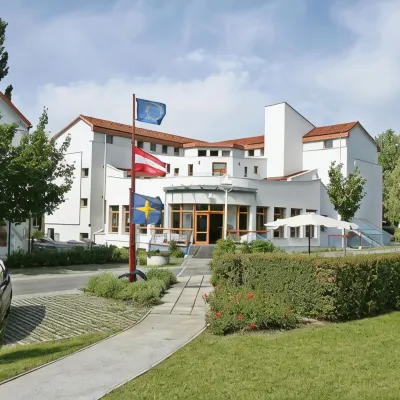 Am Spiegeln Dialog.Hotel.Wien Отели рядом с достопримечательностью «23. Лизинг»