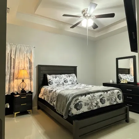 McAllen Tx Divine Apartment 2Bedroom-2Bath, Patio, close Airport, Shopping