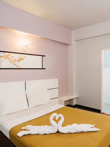 รูปภาพของSummer Hotel