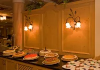 Hotel Touring - Desayuno