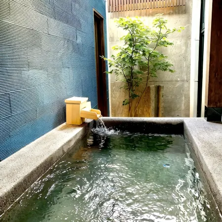 Etchu Inami Machiya Ryokan Kokarian