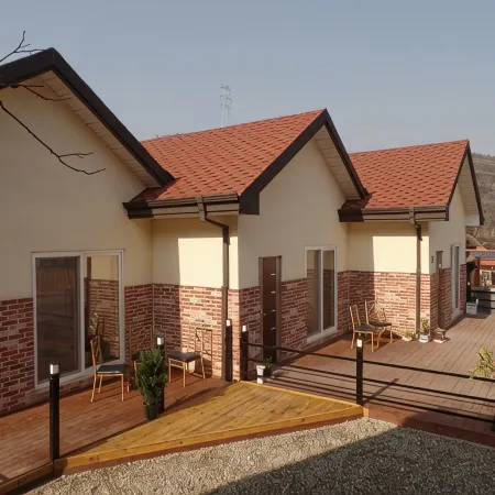 Daejeon Jangtaesan Wildflower Pension