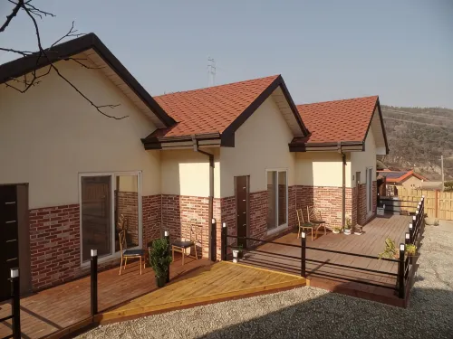 Daejeon Jangtaesan Wildflower Pension - เพนชั่น