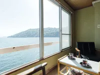 Seaside Katsuragahamaso