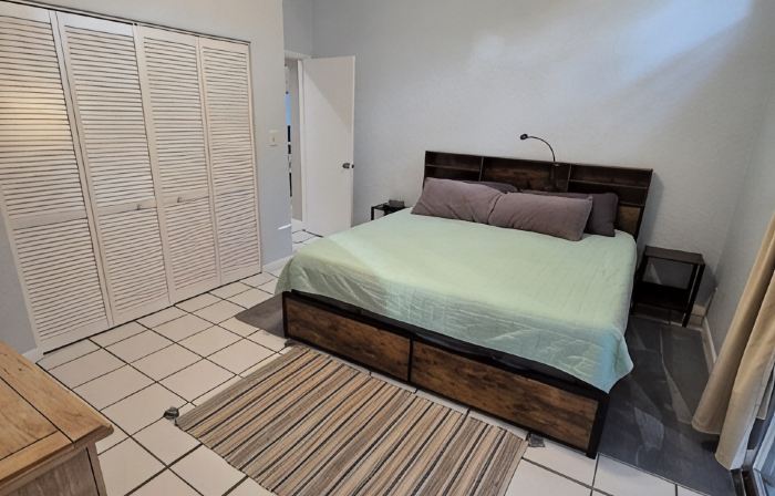 Yankeetown, Waterfront, Pet Friendly, 6 People, Floating Dock, Pool Table.