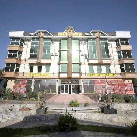 Oriyo Hotel (Ориё)