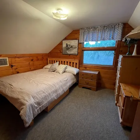 Weirs Beach - PRIME LOCATION!!!