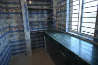 Holiday Inn - homestay