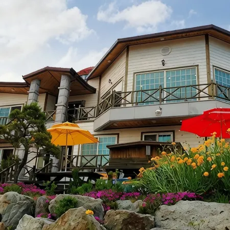 Buan (Byeonsanbando) Beach of Memories Pension