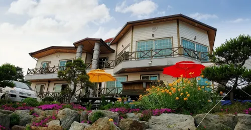 Buan (Byeonsanbando) Beach of Memories Pension