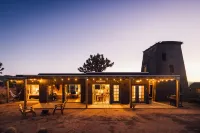 Joshua Tree Hidden Tower - View - Landmark - Across from National Park - Pets OK - Wifi