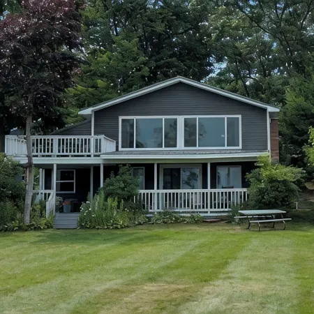 Lake Huron Retreat • Sandy Private Lake Huron Beach • Pet Friendly