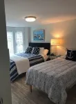Swanky Flat in the Heart of Dock Square,  SUPER CLEAN! WALK TO EVERYTHING!