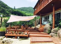 Hadong Maehwagol Scent Pension - 2-Star