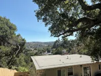 2Br Belmont Treehouse Near SFO, Caltrain & Levi's - 2-Star