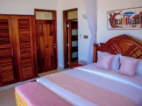 4-bedroom villa in enchanting Pazuri in Kilifi County with AC, WiFi Hotels in Kilifi