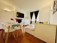 Vauxhall, river Thames, Big Ben Retreat, Central London family Stay - Bungalows