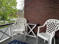 Jenny’s Suites, historic house in Welland, 20 minutes from Niagara Falls. - Wifi