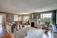 Fort Henry - Pool Table, Fire Pit, Prime Location in Kingsport